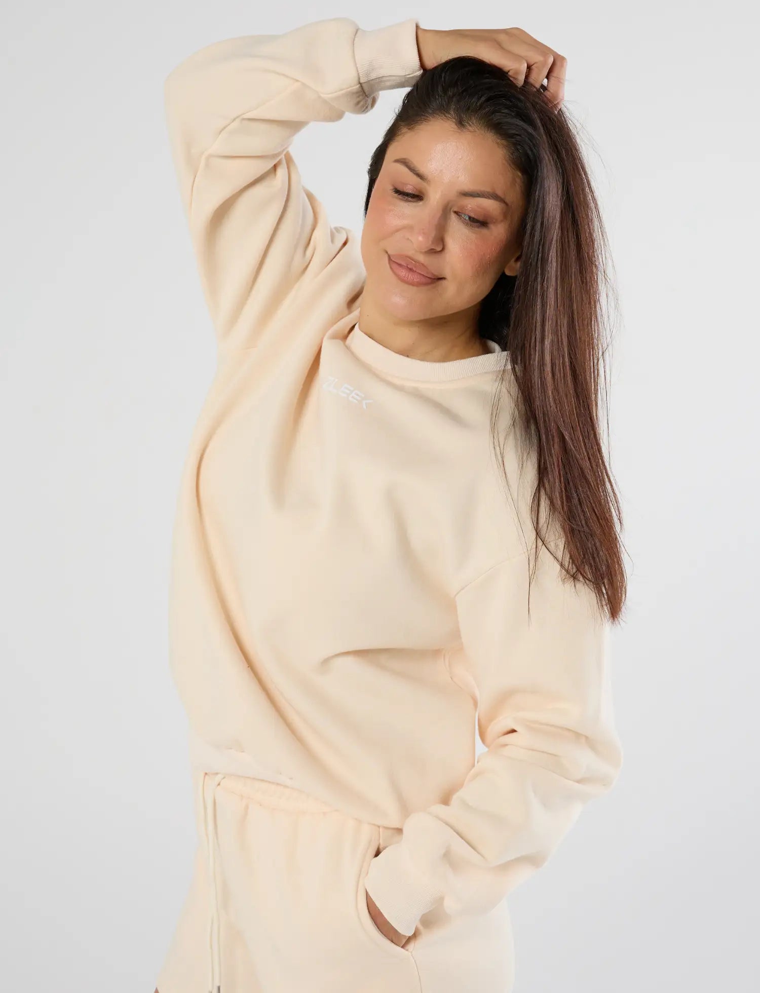 zleek cozychic sweat set cream